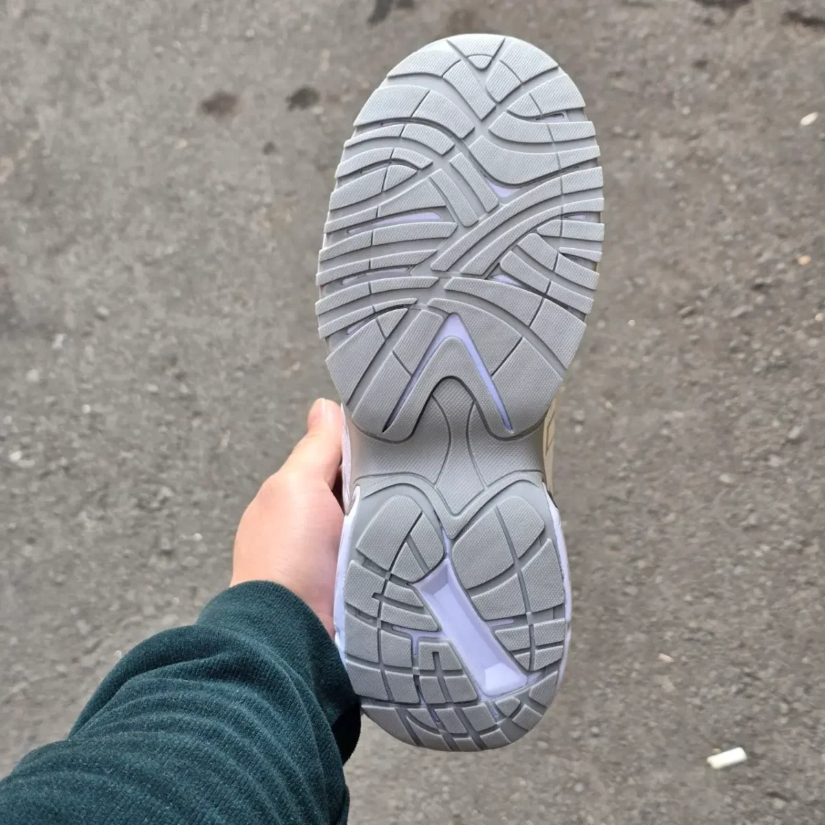 نایک p6000 سفید طوسی مردانه 980449