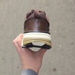 نایک V2K قهوه ای مردانه - Image 3
