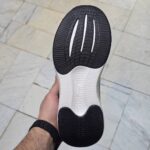 اسکیچرز بوست رانینگ طوسی روشن - Image 2